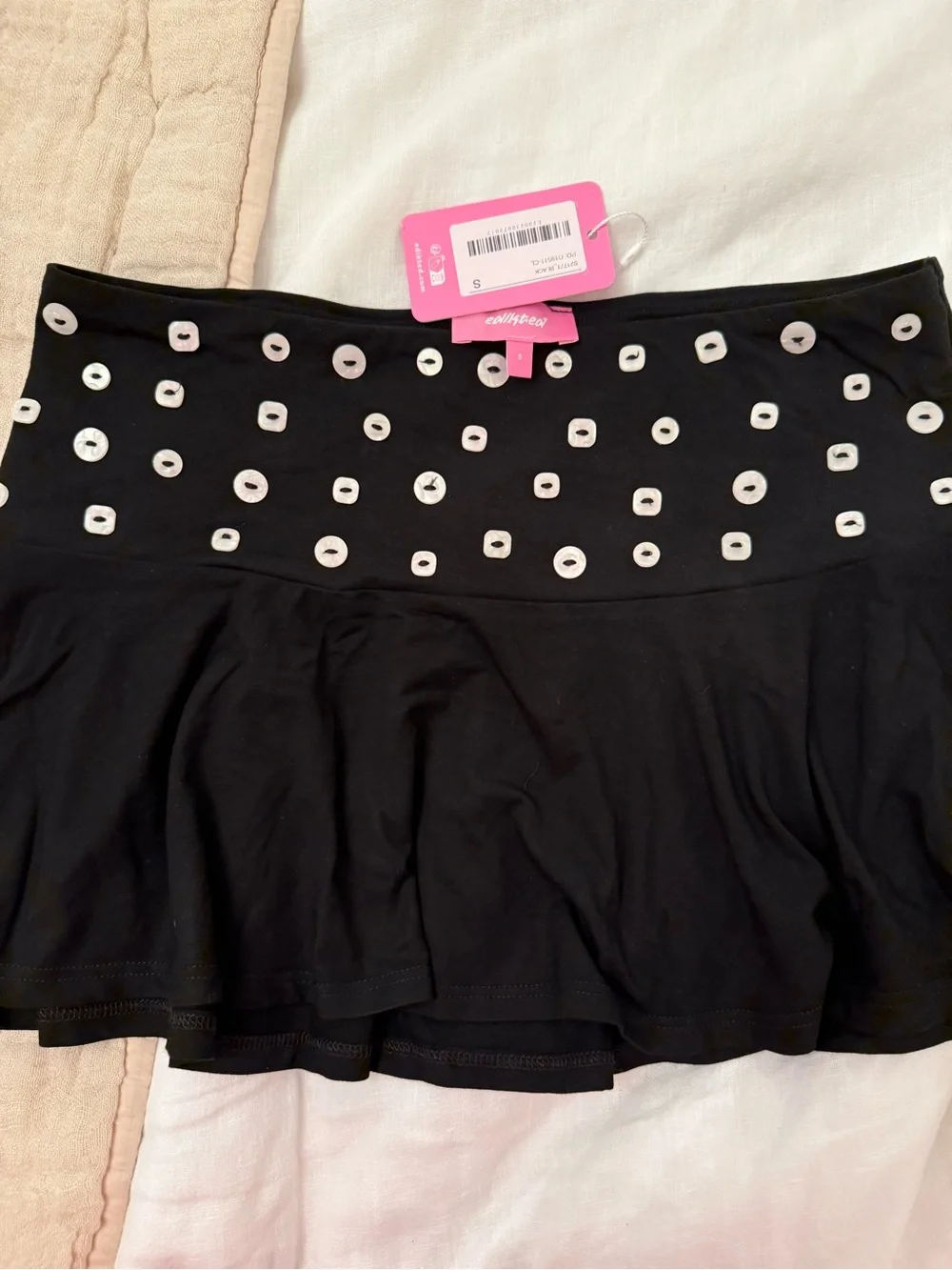 Edikted Kayce Button Mini Skirt Black - Picture 4 of 7